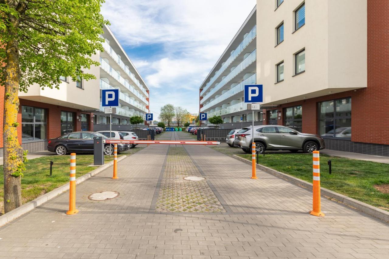 Blizej Morza II Apartament Z Garazem By Renters Apartamento Kołobrzeg Exterior foto