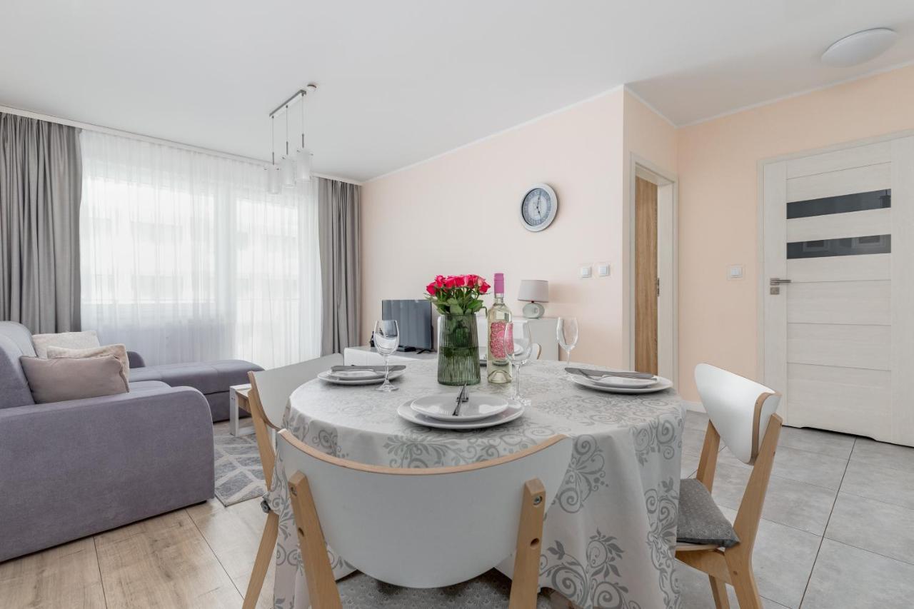 Blizej Morza II Apartament Z Garazem By Renters Apartamento Kołobrzeg Exterior foto